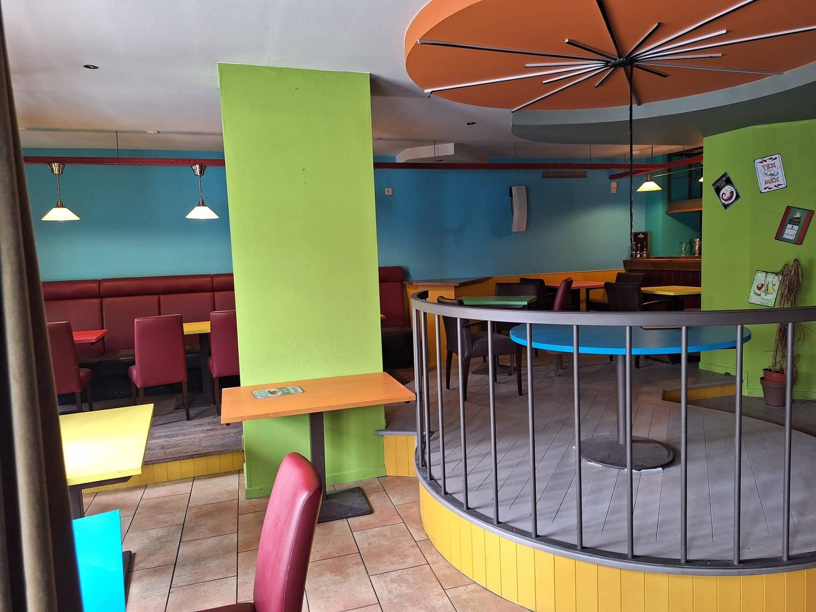 Akdeniz Restaurant, 1