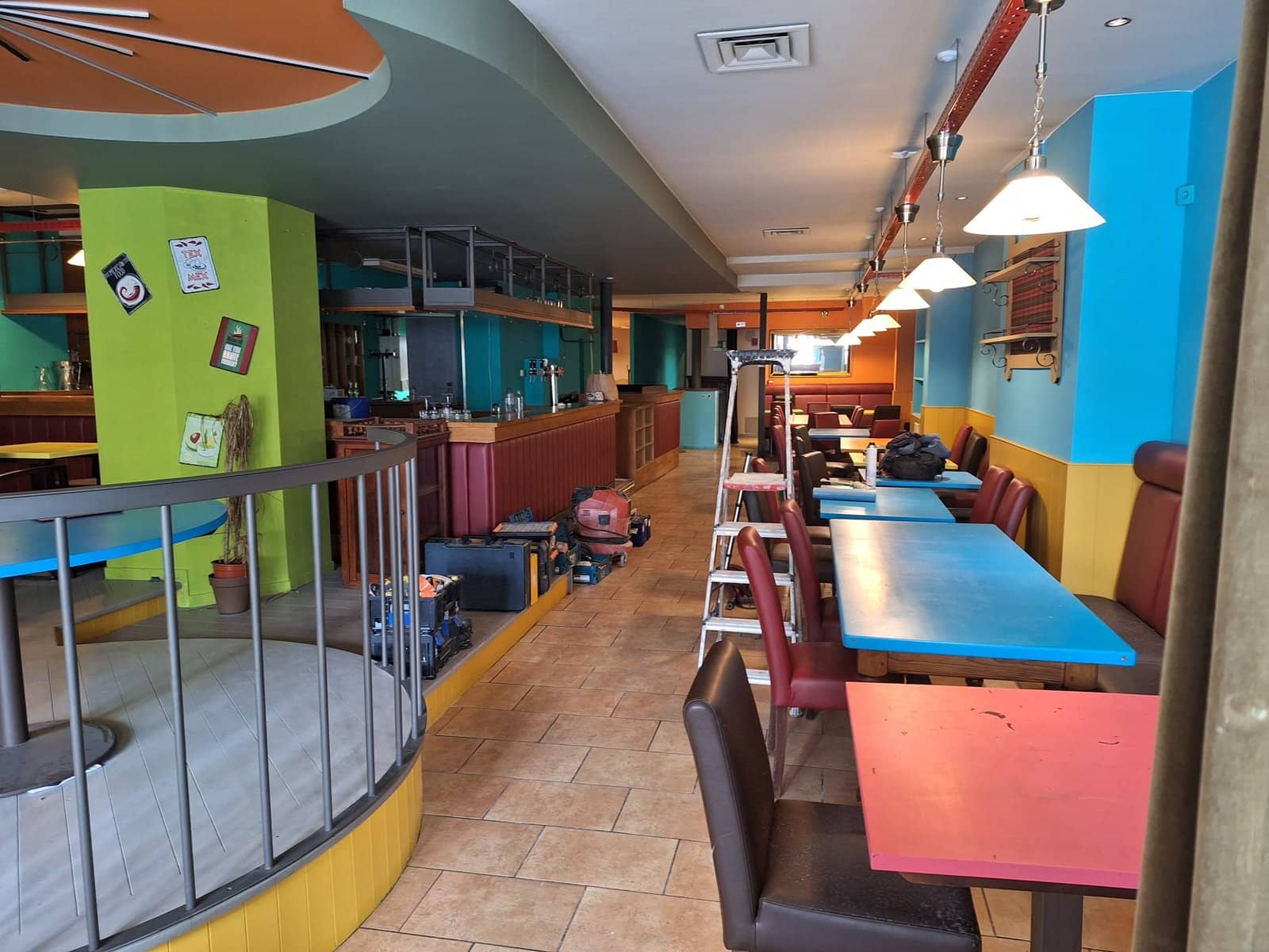 Akdeniz Restaurant, 2